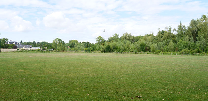 Stade de l'église Stade de l'église - Le Malesherbois